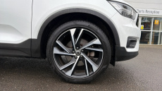 Volvo Xc40 2.0 D4 [190] R DESIGN Pro 5dr AWD Geartronic Diesel Estate